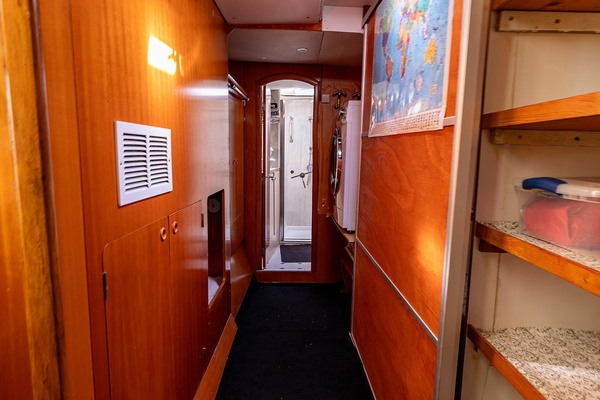 2001Lagoon 41 ft 410