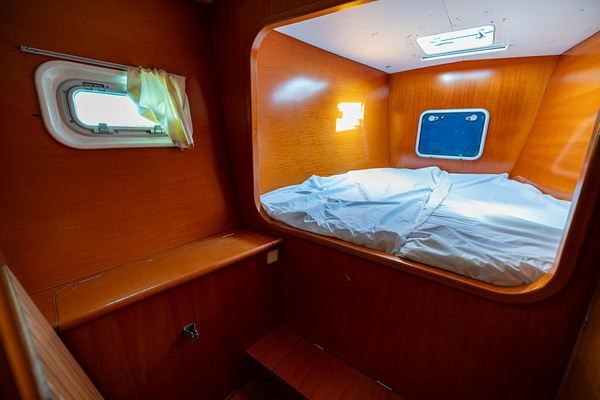 2001Lagoon 41 ft 410
