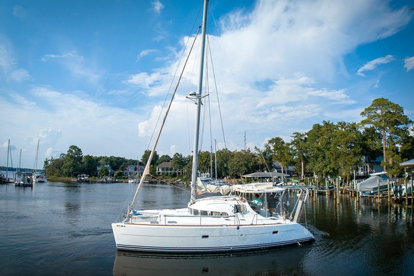 2001Lagoon 41 ft 410