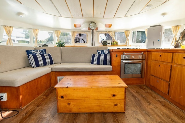 2001Lagoon 41 ft 410