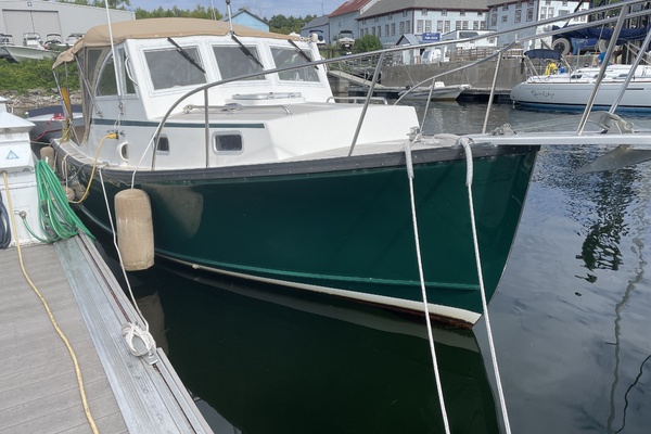 CELESTIA H 28ft Ellis Yacht For Sale