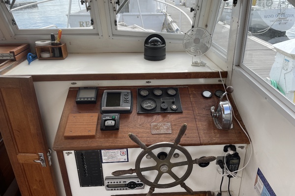 CELESTIA H 28ft Ellis Yacht For Sale