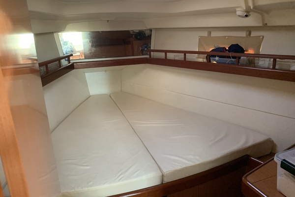 American Spirit II 40ft Beneteau Yacht For Sale