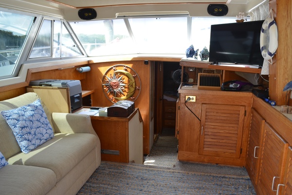 Weather or Knot 34ft Silverton Yacht For Sale
