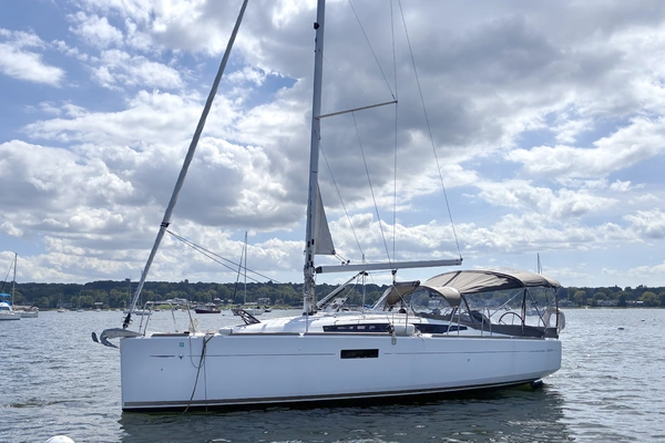 34-ft-Jeanneau-2015-Sun Odyssey 349- Manhasset New York United States  yacht for sale