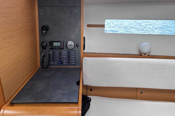 34ft Jeanneau Yacht For Sale