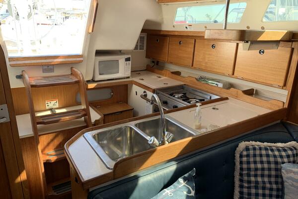 36ft Catalina Yacht For Sale