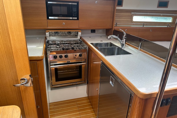 42ft Catalina Yacht For Sale
