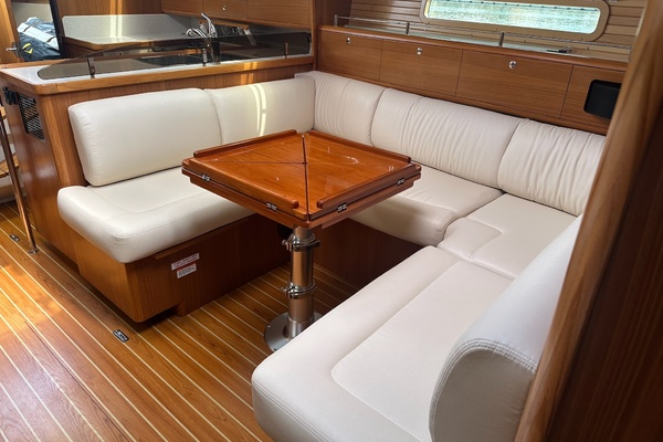 42ft Catalina Yacht For Sale