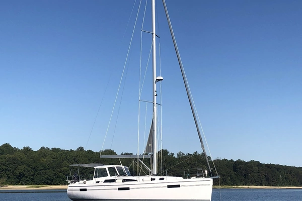 Catalina 425 Yacht For Sale