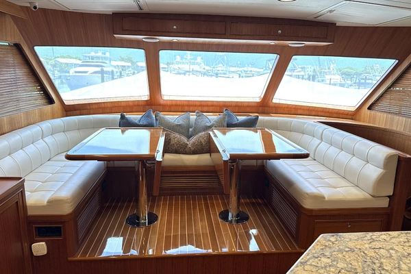 Marlow Explorer 70E-CB Yacht For Sale