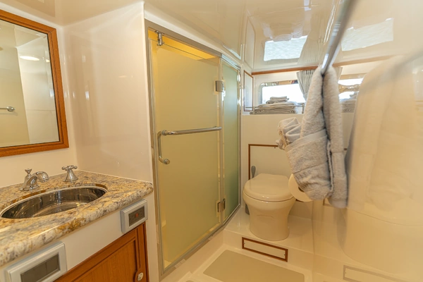 Marlow Explorer 70E-CB Yacht For Sale