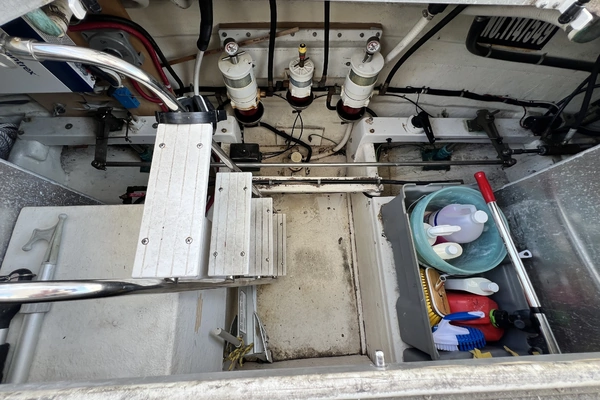 Navigator 4400 Yacht For Sale