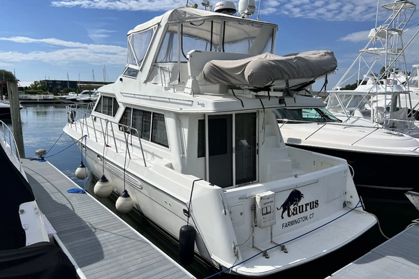 2004 Navigator 4400