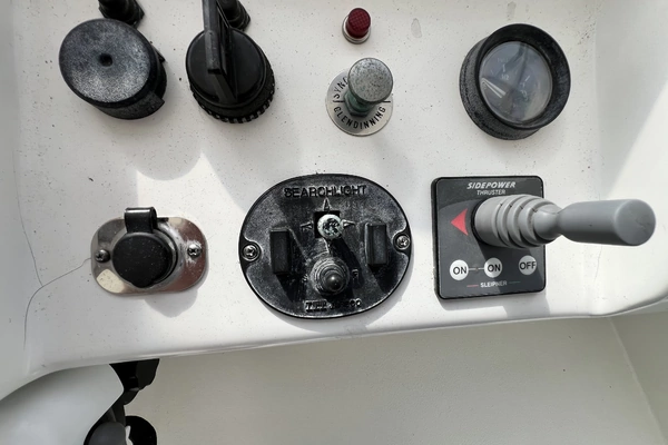 Navigator 4400 Yacht For Sale