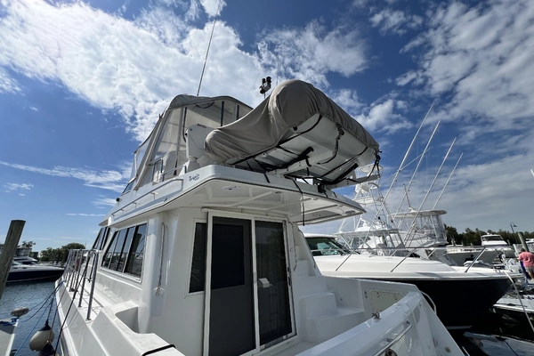 Navigator 4400 Yacht For Sale
