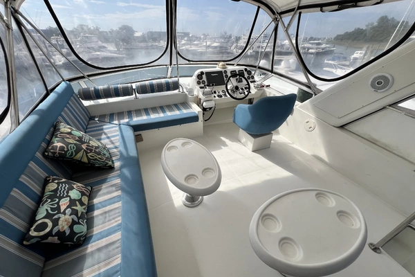 Navigator 4400 Yacht For Sale