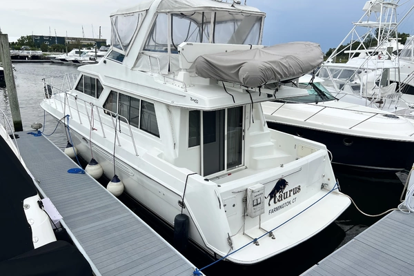 44-ft-Navigator-2004-4400- Westbrook Connecticut United States  yacht for sale
