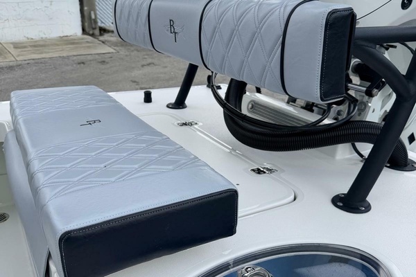 17ft Beavertail Yacht For Sale