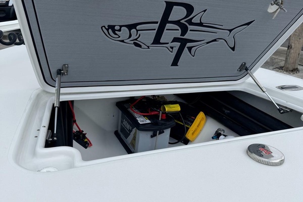 17ft Beavertail Yacht For Sale