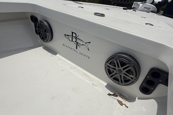 17ft Beavertail Yacht For Sale