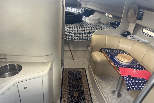 Sunset Chaser 33ft Cruisers Yacht For Sale