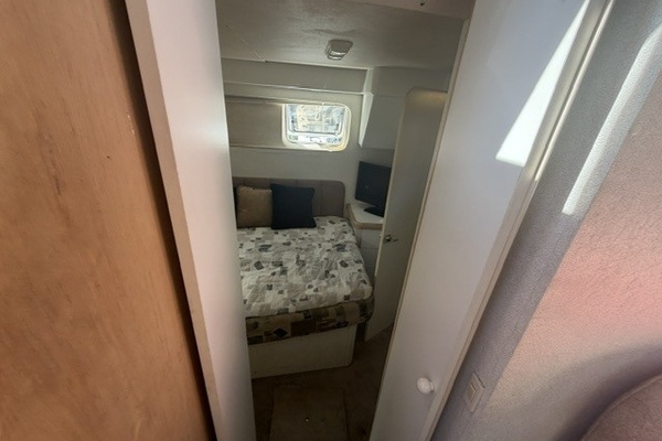 Moonbeam V 34ft Silverton Yacht For Sale