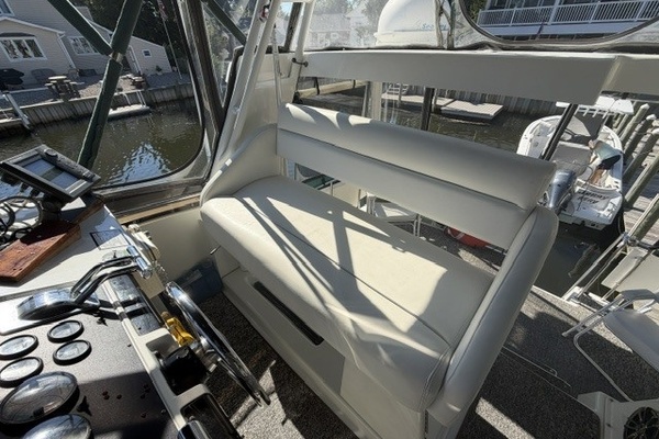 Moonbeam V 34ft Silverton Yacht For Sale