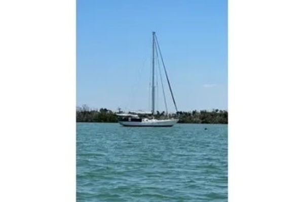 Ramble On 44ft Reliance Yacht For Sale