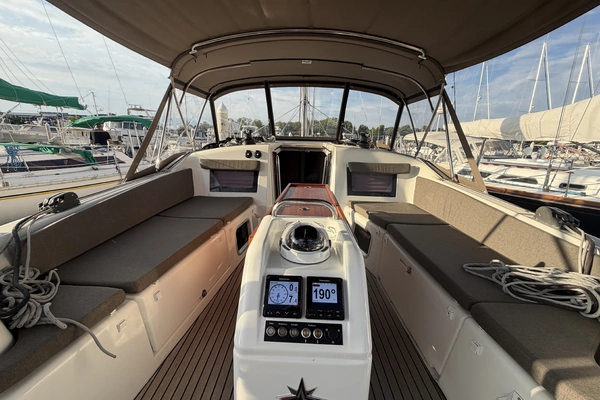 Jeanneau Sun Odyssey 410 Yacht For Sale