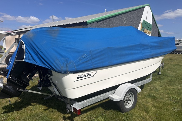 17ft Boston Whaler Yacht For Sale