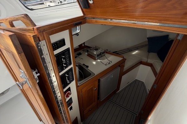 Renegade 26ft Webbers Cove Yacht For Sale
