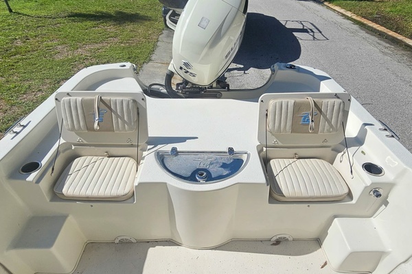 25ft Carolina Skiff Yacht For Sale