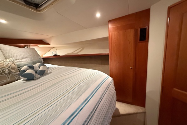 65 Roses 42ft Silverton Yacht For Sale