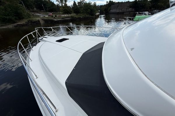 65 Roses 42ft Silverton Yacht For Sale