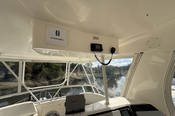 65 Roses 42ft Silverton Yacht For Sale