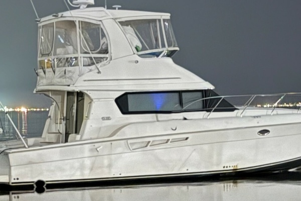 65 Roses 42ft Silverton Yacht For Sale
