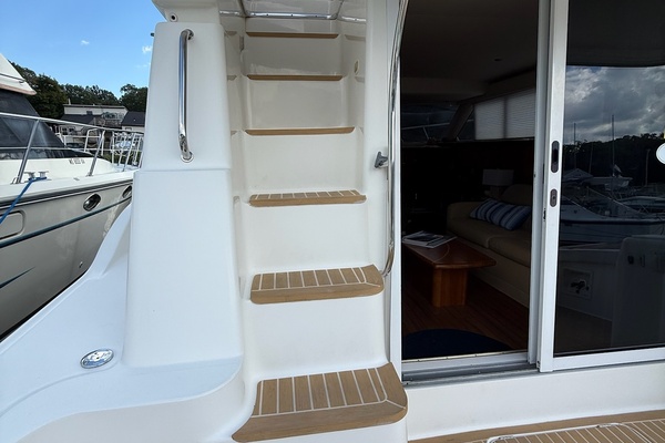 65 Roses 42ft Silverton Yacht For Sale