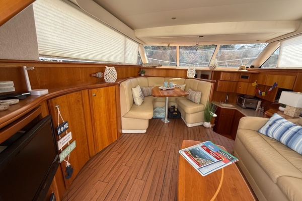 65 Roses 42ft Silverton Yacht For Sale