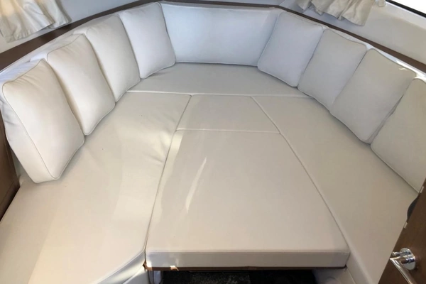 Jeanneau Leader 12.5 WA Yacht For Sale