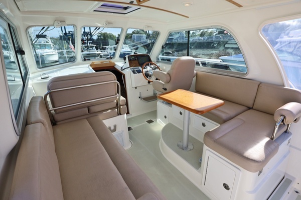 REVERIE 30ft Back Cove Yacht For Sale