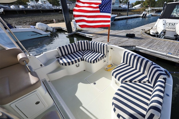 REVERIE 30ft Back Cove Yacht For Sale