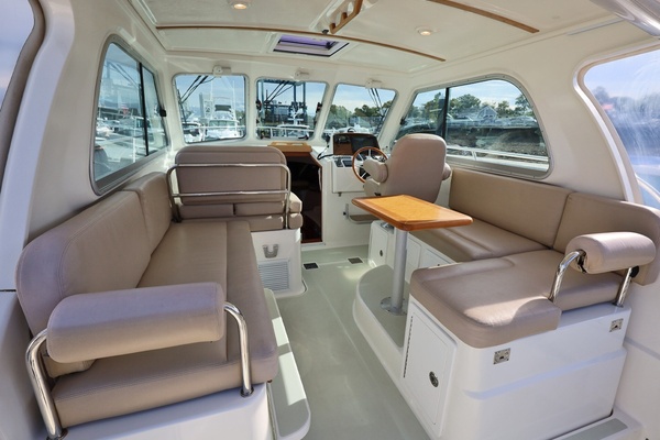 REVERIE 30ft Back Cove Yacht For Sale