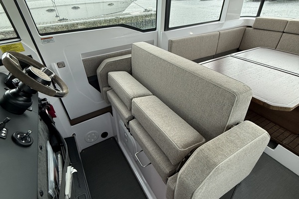 37ft Axopar Yacht For Sale