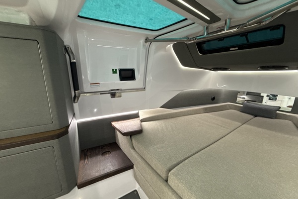 37ft Axopar Yacht For Sale