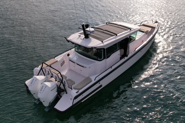 37ft Axopar Yacht For Sale