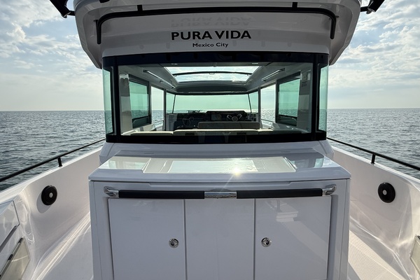 37ft Axopar Yacht For Sale