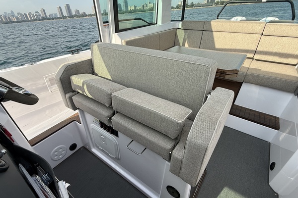37ft Axopar Yacht For Sale