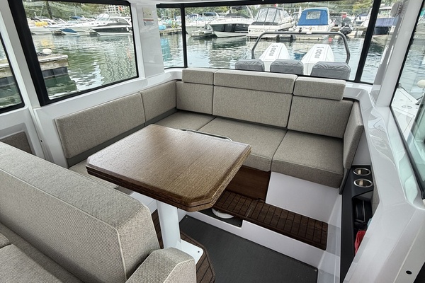 37ft Axopar Yacht For Sale
