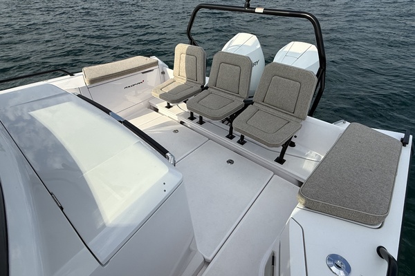 37ft Axopar Yacht For Sale